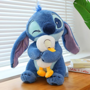 Stitch Plus Albastru 28cm cu Ratusca – Jucarie MADGENIX de Imbratisat, Cadou pentru Copii, Mascota de Colectie
