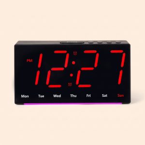 Ceas Digital LED de Perete si Birou Carcasa Neagra Lumina Rosu, Afisaj Data, Ora, Temperatura, Dubla Alarma, Lumina de Veghe, Functie Snooze, Decoratiune Casa